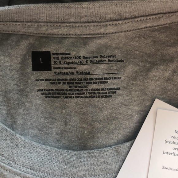 T shirt - Picture 7 of 7